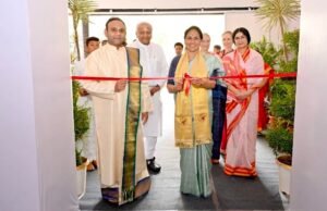 ಮುದ್ದೇನಹಳ್ಳಿಯ ಸತ್ಯಸಾಯಿ ಗ್ರಾಮದಲ್ಲಿ ಒಂದು ಜಗತ್ತು ಒಂದು ಕುಟುಂಬ ಅಭಿಯಾನದಿಂದ ‘ವಿಶ್ವ ಸಾಂಸ್ಕೃತಿಕ ವಸ್ತು ಪ್ರದರ್ಶನ’…!!