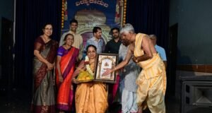 ವಿದ್ಯಾನಿಧಿ ಕಲಾ ಶಾಲೆಯ “ಕಲೋತ್ಸವ” ವಿದುಷಿ ಉಮಾಶಂಕರಿಯವರಿಗೆ “ಸಂಗೀತ ಕಲೋಪಾಸಕಿ” ಸನ್ಮಾನ…!!