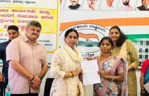 ಅಂಗನವಾಡಿ ಕಾರ್ಯಕರ್ತೆಯರು, ಸಹಾಯಕಿಯರಿಗೆ ಆದೇಶ ಪತ್ರ ವಿತರಿಸಿದ ಸಚಿವರು…!!