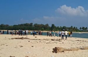 ಉಡುಪಿ : ಕೋಡಿಬೆಂಗ್ರೆಯಲ್ಲಿ ಪ್ರವಾಸಿಗರನ್ನು ವಿಹಾರಕ್ಕೆ ಕರೆದೊಯ್ಯುತ್ತಿದ್ದ ದೋಣಿ ಪಲ್ಟಿ : ಇಬ್ಬರು ಮೃತ್ಯು : ಹಲವರು ಅಸ್ವಸ್ಥ…!!