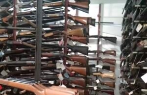 ಪುತ್ತೂರು: ಕೋವಿ ಠೇವಣಾತಿ ಕೇಂದ್ರದಲ್ಲಿ ದಿಢೀರ್ ಪರಿಶೀಲನೆ : 1500 ಕ್ಕೂ ಅಧಿಕ ಬಂದೂಕು ಪತ್ತೆ…!