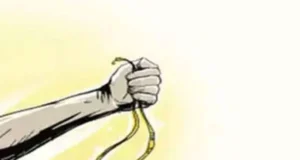 ಮಲ್ಪೆ : ಮೀನು ವ್ಯಾಪಾರಿಯ ಮುಖಕ್ಕೆ ಖಾರದ ಪುಡಿ ಎರಚಿ 6 ಲಕ್ಷ ರೂ. ಮೌಲ್ಯದ ಚಿನ್ನದ ಸರ ಎಗರಿಸಿದ ಅಪರಿಚಿತರು