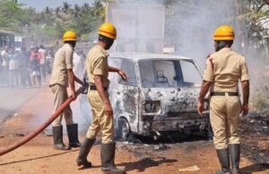 ಚಲಿಸುತ್ತಿದ್ದ ಓಮ್ನಿ ಕಾರಿನಲ್ಲಿ ದಿಢೀರ್ ಬೆಂಕಿ : ಓಮ್ನಿ ಚಾಲಕ ಪಾರು..!