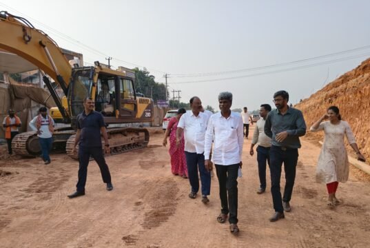 ಕಟಪಾಡಿ ಓವರ್ ಪಾಸ್ ಕಾಮಗಾರಿ : ಶಾಸಕರು ಸಂಸದರಿಂದ ಪರಿಶೀಲನೆ