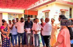 ಅನುಮತಿ ರಹಿತ ಫಿಶ್ ಮಿಲ್ ವಿರುದ್ಧ ಗ್ರಾಮಸ್ಥರ ಪ್ರತಿಭಟನೆ : ತಹಶೀಲ್ದಾರ್ ಭೇಟಿ…!!