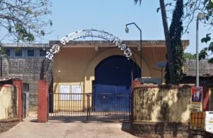 ಮಂಗಳೂರು ಜೈಲಿನಲ್ಲಿ ಬರ್ಕೆ ಪೊಲೀಸರ ದಾಳಿ : 3 ಮೊಬೈಲ್ ಪತ್ತೆ…!!