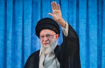 ಇರಾನ್ ಸರ್ವೋಚ್ಚ ನಾಯಕ ಅಯತೊಲ್ಲಾ ಅಲಿ ಖಮೇನಿ ಸಾವಿನ ಸುದ್ದಿ ಘೋಷಿಸುವಾಗ ಕಣ್ಣೀರು ಹಾಕಿದ ಟಿವಿ ನಿರೂಪಕ…!!