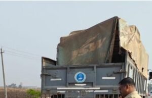 ನಿಂತಿದ್ದ ಲಾರಿಗೆ ಕಾರು ಡಿಕ್ಕಿ : ಮೂವರು ಸ್ಥಳದಲ್ಲೇ ದುರ್ಮರಣ….!!