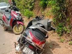 ದ್ವಿಚಕ್ರ ವಾಹನಕ್ಕೆ ಕಾರ್ ಢಿಕ್ಕಿ; 5 ವರ್ಷದ ಬಾಲಕಿ ಸಾವು : ಇಬ್ಬರಿಗೆ ಗಾಯ