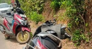 ದ್ವಿಚಕ್ರ ವಾಹನಕ್ಕೆ ಕಾರ್ ಢಿಕ್ಕಿ : 5 ವರ್ಷದ ಬಾಲಕಿ ಸಾವು : ಇಬ್ಬರಿಗೆ ಗಾಯ…!!