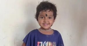 ಅಮ್ಮನ ಜೊತೆ ದೇವಸ್ಥಾನಕ್ಕೆ ತೆರಳುತ್ತಿದ್ದ ಬಾಲಕಿಯ ಮೇಲೆ ಹರಿದ ಲಾರಿ : 4 ವರ್ಷದ ಕಂದಮ್ಮ ಬಲಿ…!!