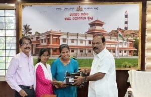 94/C ಹಾಗೂ 94/CC ಅಡಿ ಹಕ್ಕು ಪತ್ರ ಹಾಗೂ ಉಚಿತ ಉಪಕರಣ ಶಾಸಕ ಗುರ್ಮೆ ಸುರೇಶ್ ವಿತರಣೆ…!!