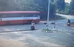 ಚಲಿಸುತ್ತಿದ್ದ ಕೆಎಸ್ಆರ್ ಟಿಸಿ ಬಸ್ ನಿಂದ ಬಿದ್ದ ಇಬ್ಬರು ವಿದ್ಯಾರ್ಥಿನಿಯರಿಗೆ ಗಂಭೀರ ಗಾಯ…!!