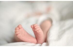 ಪರೀಕ್ಷೆ ಬರೆಯುವಾಗಲೇ ಕಾಡಿದ ಹೊಟ್ಟೆನೋವು : ಟಾಯ್ಲೆಟ್ನಲ್ಲಿ ಮಗುವಿಗೆ ಜನ್ಮ ನೀಡಿದ ಅಪ್ರಾಪ್ತ ಬಾಲಕಿ…!!