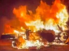 ಚಲಿಸುತ್ತಿದ್ದ ಬೈಕ್ಗೆ ಬೆಂಕಿ: ಕ್ಷಣಾರ್ಧದಲ್ಲಿ ಭಸ್ಮವಾದ ಯಮಹಾ R15