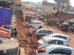 ಮಂಗಳೂರಿನಲ್ಲಿ ಒಂದೇ ಮಳೆಗೆ ಕುಸಿದು ಬಿದ್ದ ಕಂಪೌಂಡ್ ಗೋಡೆ, ಐದಾರು ಕಾರುಗಳು ಜಖಂ