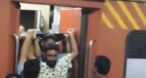 ಬಿಸಿರೋಡಿನಲ್ಲಿ ರೈಲಿನಲ್ಲಿ ಹೆರಿಗೆ : ಗಂಡು ಮಗು ಜನನ : ತಾಯಿ-ಮಗು ಆಸ್ಪತ್ರೆಗೆ ದಾಖಲು..!