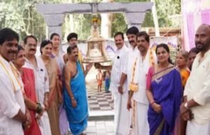 ಇಂದ್ರಾಣಿ ಮುಖ್ಯಪ್ರಾಣ ಸನ್ನಿಧಿಗೆ ಬೃಹತ್ ಘಂಟೆ ಸಮರ್ಪಣೆ..!