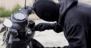 ಕಾರ್ಕಳ: ಮನೆಗೆ ನುಗ್ಗಿ ಸ್ಕೂಟಿಯ ಕೀ ಕದ್ದು ಸ್ಕೂಟಿ ಕಳ್ಳತನ…!!