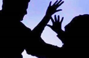 ಸಾಲ ವಸೂಲಿಗೆ ಹೋದ ವ್ಯಕ್ತಿಯ ಮೇಲೆ ಹಲ್ಲೆ ನಡೆಸಿ ಕಾರು ಧ್ವಂಸ, ಜೀವ ಬೆದರಿಕೆ..!