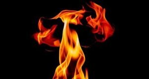 ಕುಂದಾಪುರದಲ್ಲಿ ಮಧ್ಯರಾತ್ರಿ ಅಗ್ನಿ ದುರಂತ : ಮನೆ ಸಂಪೂರ್ಣ ಭಸ್ಮ, ಕೋಟ್ಯಾಂತರ ನಷ್ಟ ಶಂಕೆ…!!