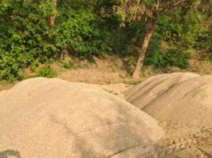 ಮಲ್ಪೆಯಲ್ಲಿ ಅಕ್ರಮ ಮರಳು ಸಾಗಾಟ ಪತ್ತೆ: ಟಿಪ್ಪರ್ ವಾಹನ ಸಹಿತ ಮರಳು ವಶಕ್ಕೆ