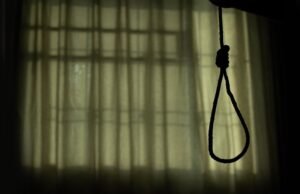 ಸಾಲದ ಒತ್ತಡಕ್ಕೆ ಬೇಸತ್ತು ಲಾಡ್ಜ್ನಲ್ಲಿ ವ್ಯಕ್ತಿ ಆತ್ಮಹತ್ಯೆ…!!