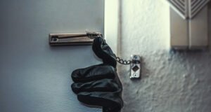 ಶಂಕರನಾರಾಯಣ ದೇವಸ್ಥಾನದಲ್ಲಿ ಕಾಣಿಕೆ ಹುಂಡಿ ಕಳ್ಳತನ…!!