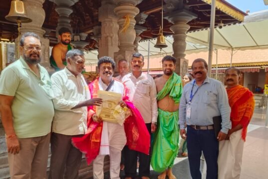 ಉಚ್ಚಿಲ ಶ್ರೀ ಮಹಾಲಕ್ಷ್ಮೀ ದೇವಸ್ಥಾನಕ್ಕೆ ನಟ ಜಗ್ಗೇಶ್ ಭೇಟಿ