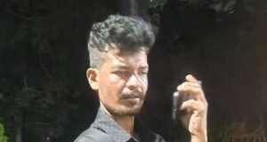 ಶಾಸಕರ ಕಚೇರಿಯ ಬಳಿ ತಡರಾತ್ರಿ ಅನುಮನಾಸ್ಪದ ತಿರುಗಾಟ : ಪೊಲೀಸರಿಗೆ ಒಪ್ಪಿಸಿದ ಕಾರ್ಯಕರ್ತರು…!!