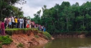 ಕೋಟ : ಹಿರೇ ಹೊಳೆಗೆ ಈಜಲು ತೆರಳಿದ್ದ ಕಾಲೇಜು ವಿದ್ಯಾರ್ಥಿಯೊಬ್ಬ ನೀರಿನಲ್ಲಿ ಮುಳುಗಿ ನಾಪತ್ತೆ…!!