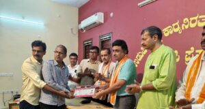 ಉಡುಪಿ: ಪತ್ರಕರ್ತರಿಗೆ ಉಚಿತ ಆರೋಗ್ಯತಪಾಸಣಾ ಶಿಬಿರ : ಸದಸ್ಯತ್ವದ ಕಾರ್ಡ್ ವಿತರಣೆ…!!