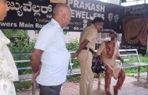 ಬಸ್ ನಿಲ್ದಾಣದಲ್ಲಿ ಅಸಹಾಯಕ ಸ್ಥಿತಿಯಲ್ಲಿದ್ದ ಒಂಟಿ ಮಹಿಳೆಯ ರಕ್ಷಣೆ…!!