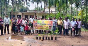 ಪುಟಾಣಿ ಮಕ್ಕಳಿಗೆ ಪರಿಸರ ಜಾಗೃತಿ : ಬಿಜೆಪಿ ಅಲ್ಪಸಂಖ್ಯಾತ ಮೋರ್ಚಾದಿಂದ ಗಿಡ ನೆಡುವ ಅಭಿಯಾನ