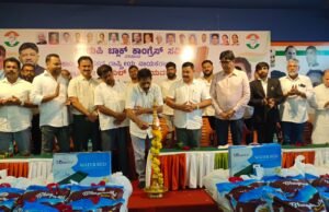 ಉಡುಪಿ ಬ್ಲಾಕ್ ಕಾಂಗ್ರೆಸ್ ಅಧ್ಯಕ್ಷ ರಮೇಶ್ ಕಾಂಚನ್ ನೇತೃತ್ವದಲ್ಲಿ ರಾಹುಲ್ ಗಾಂಧಿ ಜನ್ಮದಿನಾಚರಣೆ, ಅಶಕ್ತರಿಗೆ ಸವಲತ್ತುಗಳ ವಿತರಣೆ