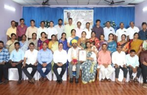 ಎಲ್ಐಸಿ ಕಾಪು : ವಿಮಾ ಪ್ರತಿನಿಧಿಗಳಿಂದ ಅಭಿವೃದ್ಧಿ ಅಧಿಕಾರಿಗೆ ಸೇವಾ ಗೌರವ ಮತ್ತು ಬೀಳ್ಕೊಡುಗೆ