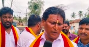 ಕುಂದಾಪುರ: ಕಳೆದ 40 ವರ್ಷಗಳಿಂದ ಕಾರ್ಯನಿರ್ವಹಿಸುತ್ತಿರುವ ರಿಕ್ಷಾ ನಿಲ್ದಾಣ ತೆರವು ಮಾಡದೆ ಉಳಿಸಿಕೊಡಿ ಎಂದು ಬಡ ರಿಕ್ಷಾ ಚಾಲಕರ ಮನವಿ…!!
