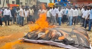 ಉಡುಪಿ: ರಾಹುಲ್ ಗಾಂಧಿ ವಿರುದ್ಧದ ದ್ವೇಷ ಭಾಷಣ ಖಂಡಿಸಿ, ಕಾಂಗ್ರೆಸ್ ಪ್ರತಿಭಟನೆ : ಶಾಸಕ ಯಶ್ ಪಾಲ್ ವಿರುದ್ಧ ಅಕ್ರೋಶ…!!
