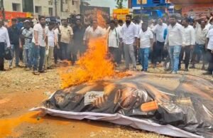 ಉಡುಪಿ: ರಾಹುಲ್ ಗಾಂಧಿ ವಿರುದ್ಧದ ದ್ವೇಷ ಭಾಷಣ ಖಂಡಿಸಿ, ಕಾಂಗ್ರೆಸ್ ಪ್ರತಿಭಟನೆ : ಶಾಸಕ ಯಶ್ ಪಾಲ್ ವಿರುದ್ಧ ಅಕ್ರೋಶ…!!