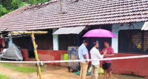 ಮನೆಯ ಮೇಲೆ ಧರೆ ಕುಸಿದು ಮೂರು ಸಾವು, ಅಪಾರ ನಷ್ಟ : ಸೂಕ್ತ ಪರಿಹಾರ ಕ್ರಮಕ್ಕೆ ಒತ್ತಾಯ – ಡಿವೈಎಫ್ಐ…!!