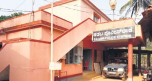 ಕಡಬ : ಪರವಾನಿಗೆ ಇಲ್ಲದೆ ಮರಳು ದಾಸ್ತಾನು : ಪ್ರಕರಣ ದಾಖಲು…!!