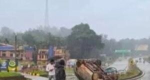 ಮಾಣಿ: NH-75ರಲ್ಲಿ ನಿಯಂತ್ರಣ ತಪ್ಪಿ ಕಾರು ಪಲ್ಟಿ – ಪ್ರಾಣಾಪಾಯದಿಂದ ಪಾರಾದ ಪ್ರಯಾಣಿಕರು…!!