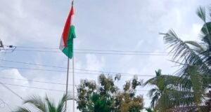 ಯುವ ವಿಚಾರ ವೇದಿಕೆಯಲ್ಲಿ ಧ್ವಜಾರೋಹಣ : ನಿವೃತ್ತ ಮುಖ್ಯೋಪಾಧ್ಯಾಯರು ಹಾಗೂ ವೇದಿಕೆಯ ಸ್ಥಾಪಕ ಅಧ್ಯಕ್ಷರಾದ ಜಯಪ್ರಕಾಶ್ ಮಾಸ್ಟರ್…!!