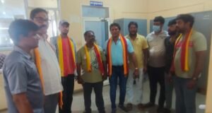 ಕುಂದಾಪುರ ಸರ್ಕಾರಿ ಆಸ್ಪತ್ರೆಯಲ್ಲಿ ಕರ್ತವ್ಯಕ್ಕೆ ಅಡ್ಡಿಪಡಿಸಿದ ಯುವಕರಿಗೆ ಕರವೇ ಎಚ್ಚರಿಕೆ : ಕ್ಷಮೆಯಾಚನೆ…!!