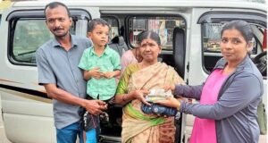 ಚಾರ್ಮಾಡಿ ಘಾಟ್ನಲ್ಲಿ ಸಿಕ್ಕ ನಗದು ಹಾಗೂ ದಾಖಲೆಗಳಿದ್ದ ಪರ್ಸ್ ವಾರಸುದಾರರಿಗೆ ಹಸ್ತಾಂತರ…!!