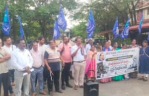 ಉಡುಪಿಯಲ್ಲಿ ದಲಿತ ಸಂಘಟನೆಗಳ ಪ್ರತಿಭಟನೆ : ಖರ್ಗೆ ವಿರುದ್ಧ ಜಾತಿ ದೌರ್ಜನ್ಯ ಆರೋಪ…!!