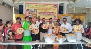ಕೃಷ್ಣ ಜನ್ಮಾಷ್ಠಮಿ : ನಾಗರಿಕ ಸಮಿತಿಯಿಂದ 10 ಸಾವಿರ ಚಕ್ಕುಲಿ ವಿತರಣೆ…!!