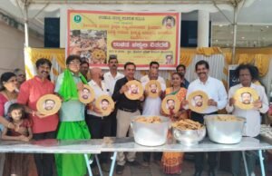 ಕೃಷ್ಣ ಜನ್ಮಾಷ್ಠಮಿ : ನಾಗರಿಕ ಸಮಿತಿಯಿಂದ 10 ಸಾವಿರ ಚಕ್ಕುಲಿ ವಿತರಣೆ…!!