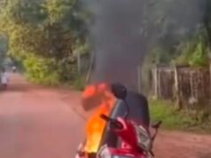 ಉಡುಪಿ: ಚಲಿಸುತ್ತಿದ್ದ ಎಲೆಕ್ಟ್ರಿಕ್ ಸ್ಕೂಟರ್ ಹೊತ್ತಿ ಉರಿದು ಭಸ್ಮ – ಕೂದಲೆಳೆ ಅಂತರದಲ್ಲಿ ಸವಾರ ಪಾರು…!!