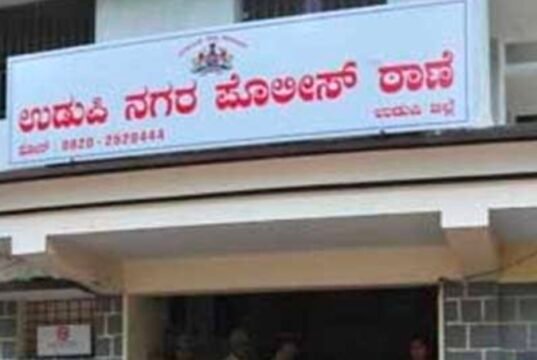 ವಸತಿಗೃಹವೊಂದರಲ್ಲಿ ಬಾಡಿಗೆಗೆ ಕೊಠಡಿ ಪಡೆದ ಯುವಕ ನೇಣು ಬಿಗಿದು ಆತ್ಮಹತ್ಯೆ…!!